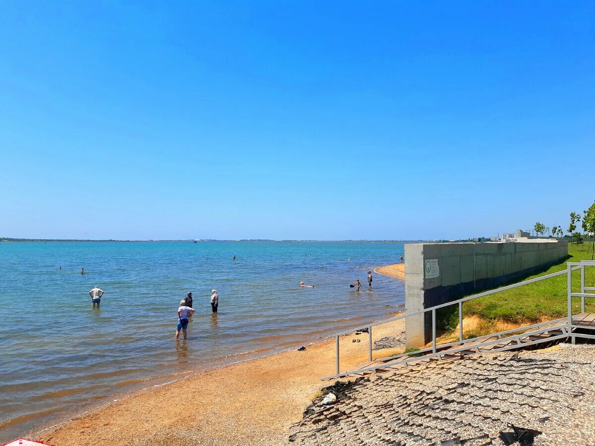 Санаторий "полтава". Саки 2022. Город саки море. Город саки море. Евпатория коса беляус.