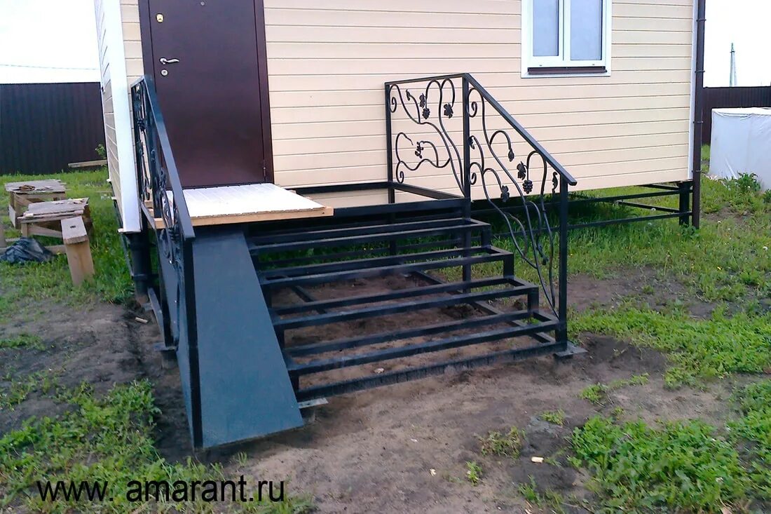 Крыльцо каркас из металла под лестницу. Крыльцо трио 90 с полной отделкой дпк 3 ступени. с3 ступени для крыльца. крыльцо на металлическом каркасе. каркас крыльца из металла.