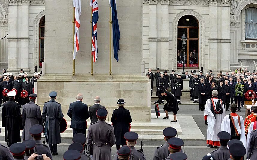 11 нояб. Remembrance Sunday в Великобритании. День памяти в Англии 11 ноября. День памяти в Великобритании (Memorial Day in the uk). День поминовения (США).