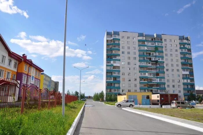 Поселок излучинск. Индекс излучинск нижневартовский. Карта излучинска. Крытый хоккейный корт нижневартовск. Излучинск город на карте.