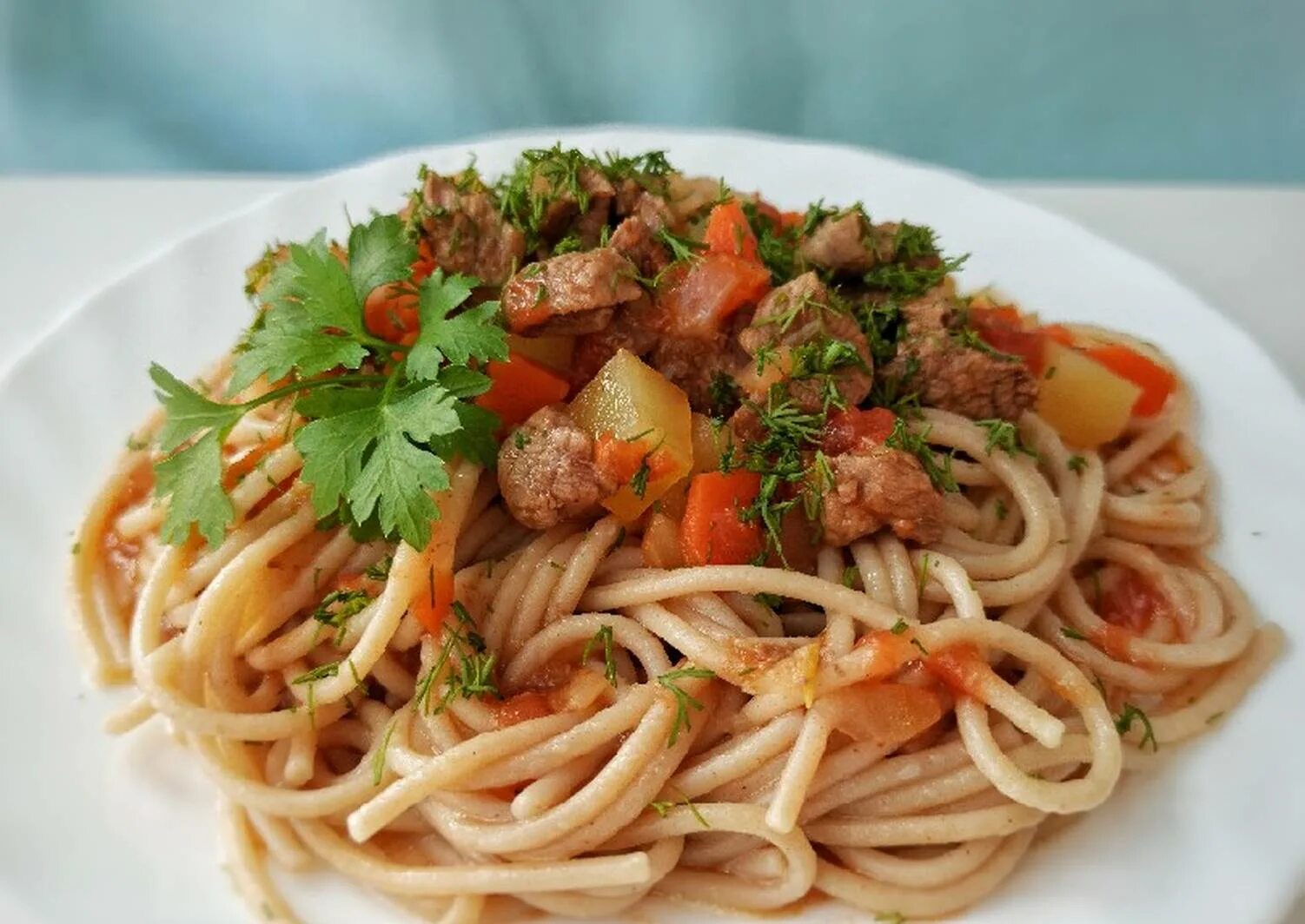 Лагман хаус ташкент. Каурма лагман уйгурский. Узбекская лагман казане. Кристофер лагман. Лагман грузинский.