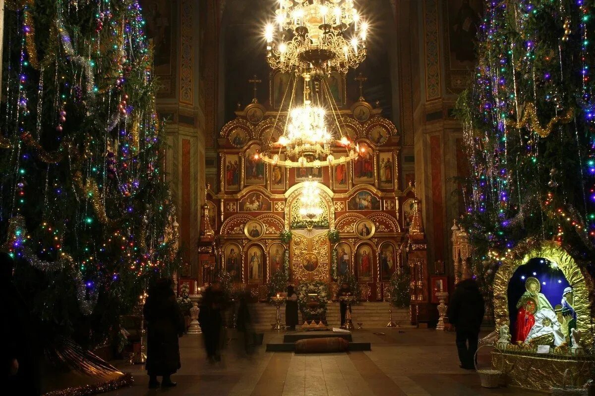 Храм Рождества Христова Санкт-Петербург. Храм Рождество Христово Болгария внутри. Рождество в храме. Рождественский храм.