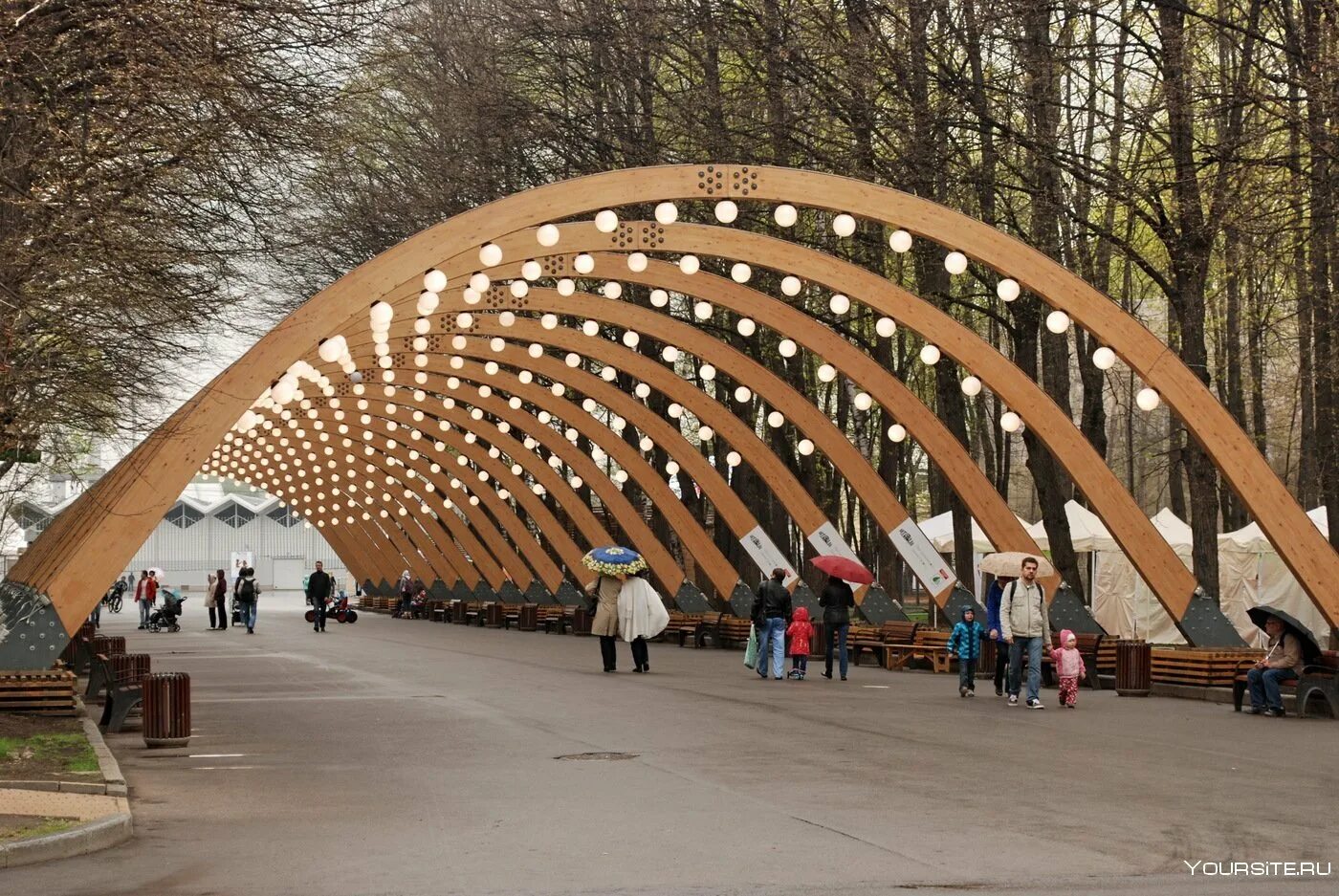 Stone sokolniki. Парк Сокольники. Московский парк Сокольники. ПКИО «Сокольники» в Москве. Лесопарк Сокольники.