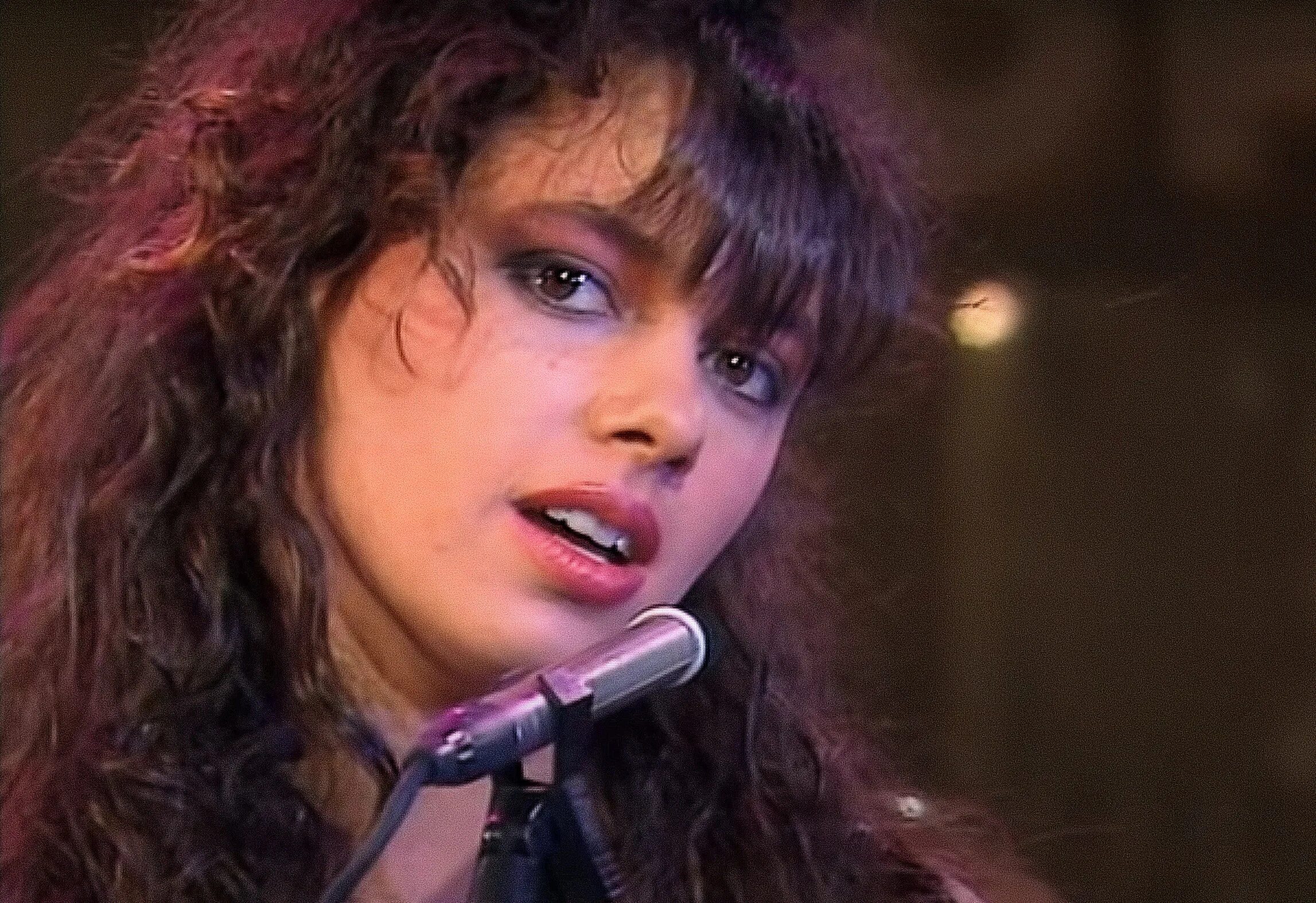 Bangles walk like an. The bangles. anna lacazio. susanna hoffs.