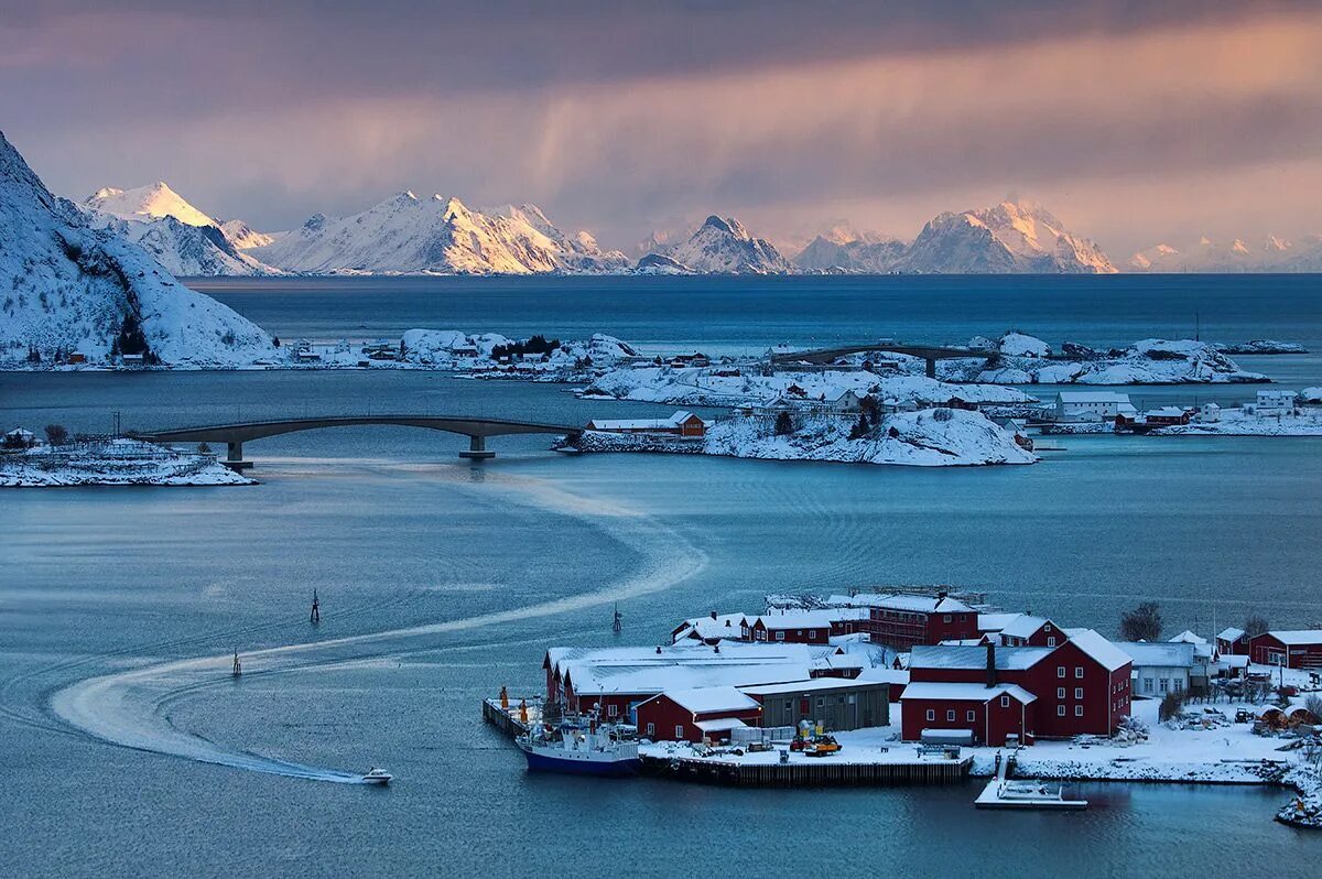 Норвегия северная страна. Лофотенские острова, Норвегия. Норвегия Лофотены зима. Лофотенские острова, Норвегия zimoy. Лофотены Норвегия достопримечательности.