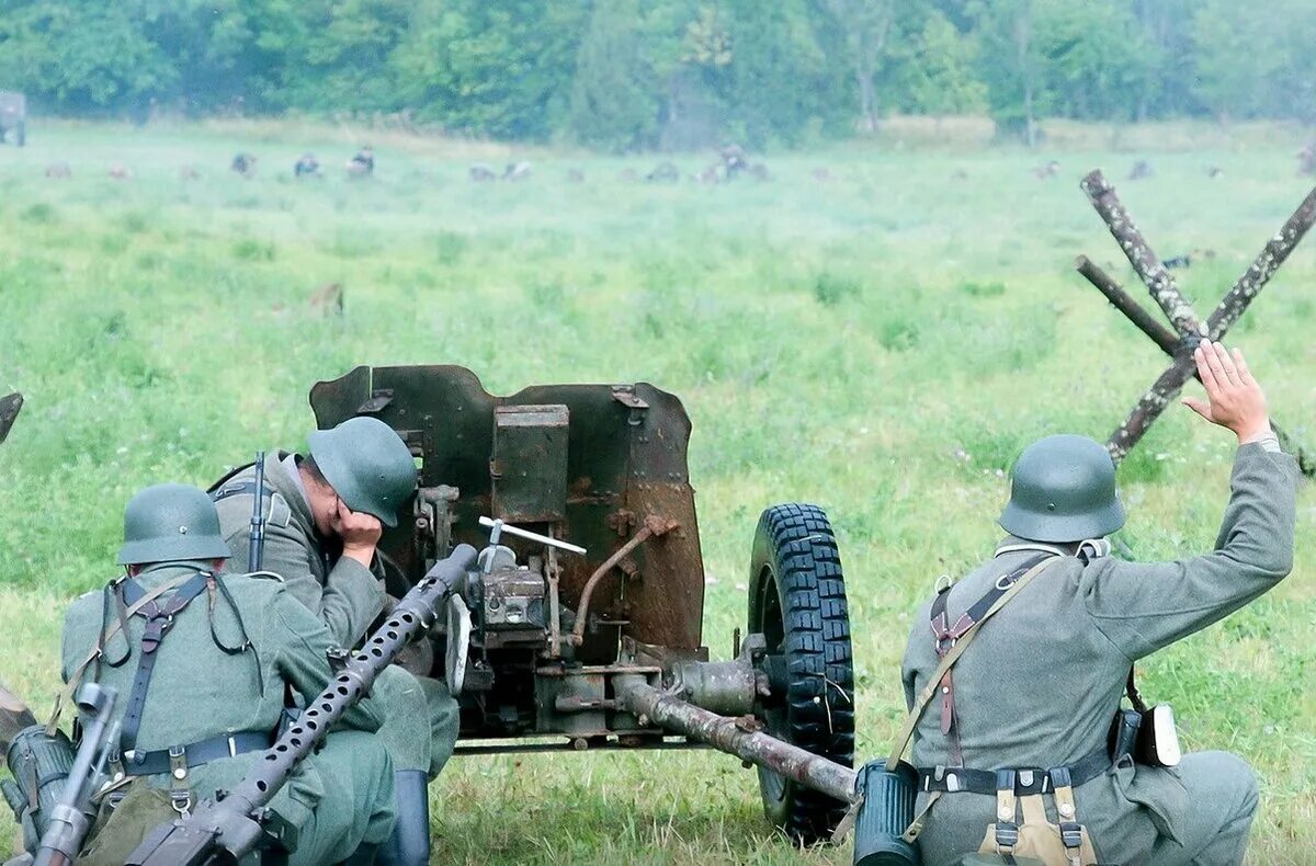 Обсуждения военных форум. Битва на острове Саарема. Долой оружие фото. Долой оружие.