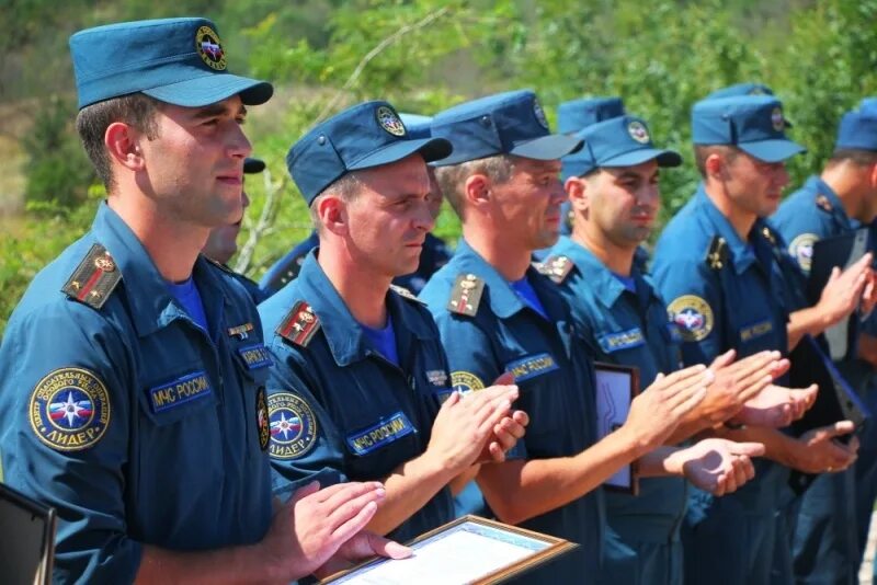 Центр спасательных операций особого риска лидер мчс. Спецназ мчс россии лидер. Цсоор лидер мчс. Лидер спасательный центр мчс россии. Мчс лидер.