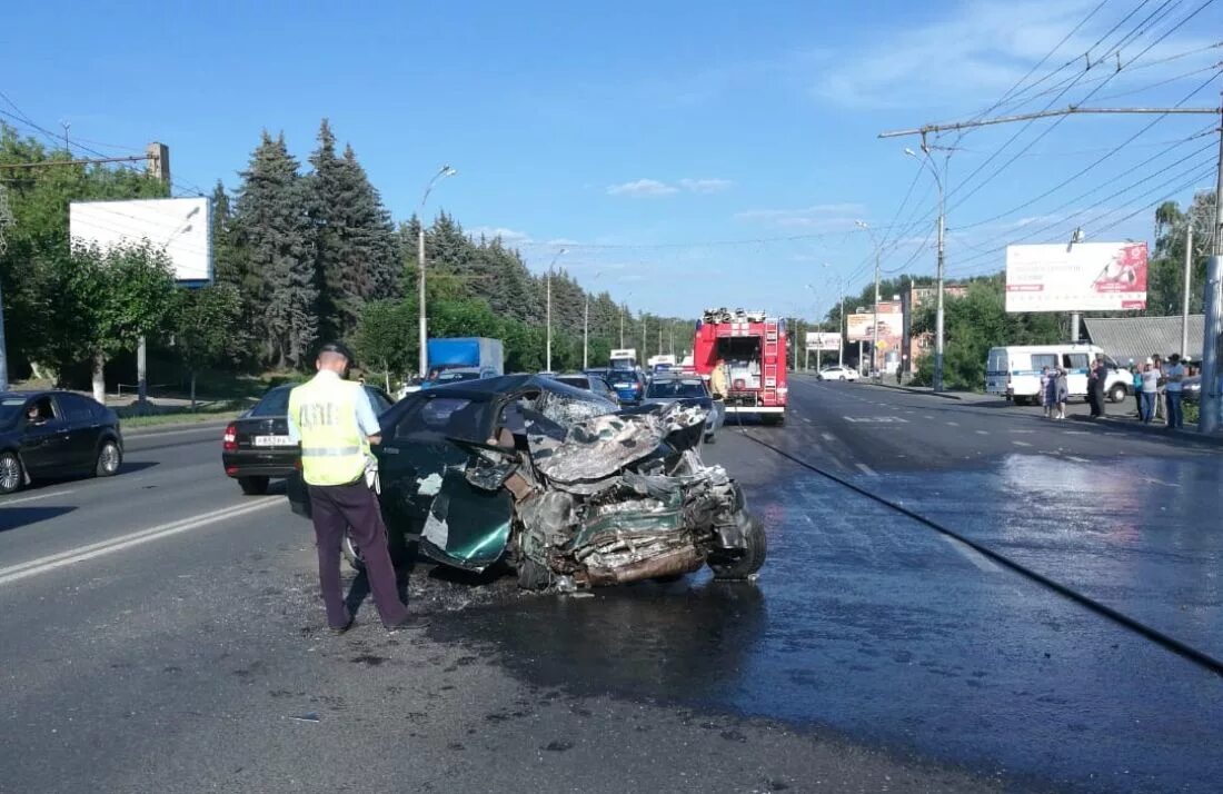 Новости пензы авария. Авария на проспекте Победы в Пензе. События в Пензе аварии. ПЕНЗАИНФОРМ авария вчера. ДТП на проспекте Победы сегодня.