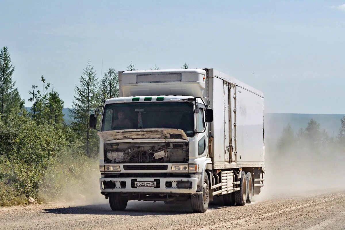 Mitsubishi fuso super great. Мицубиси Фусо супер Грейт. Митсубиси Фусо супер Грейт тягач. Митсубиси Фусо супер Грейт 2017.