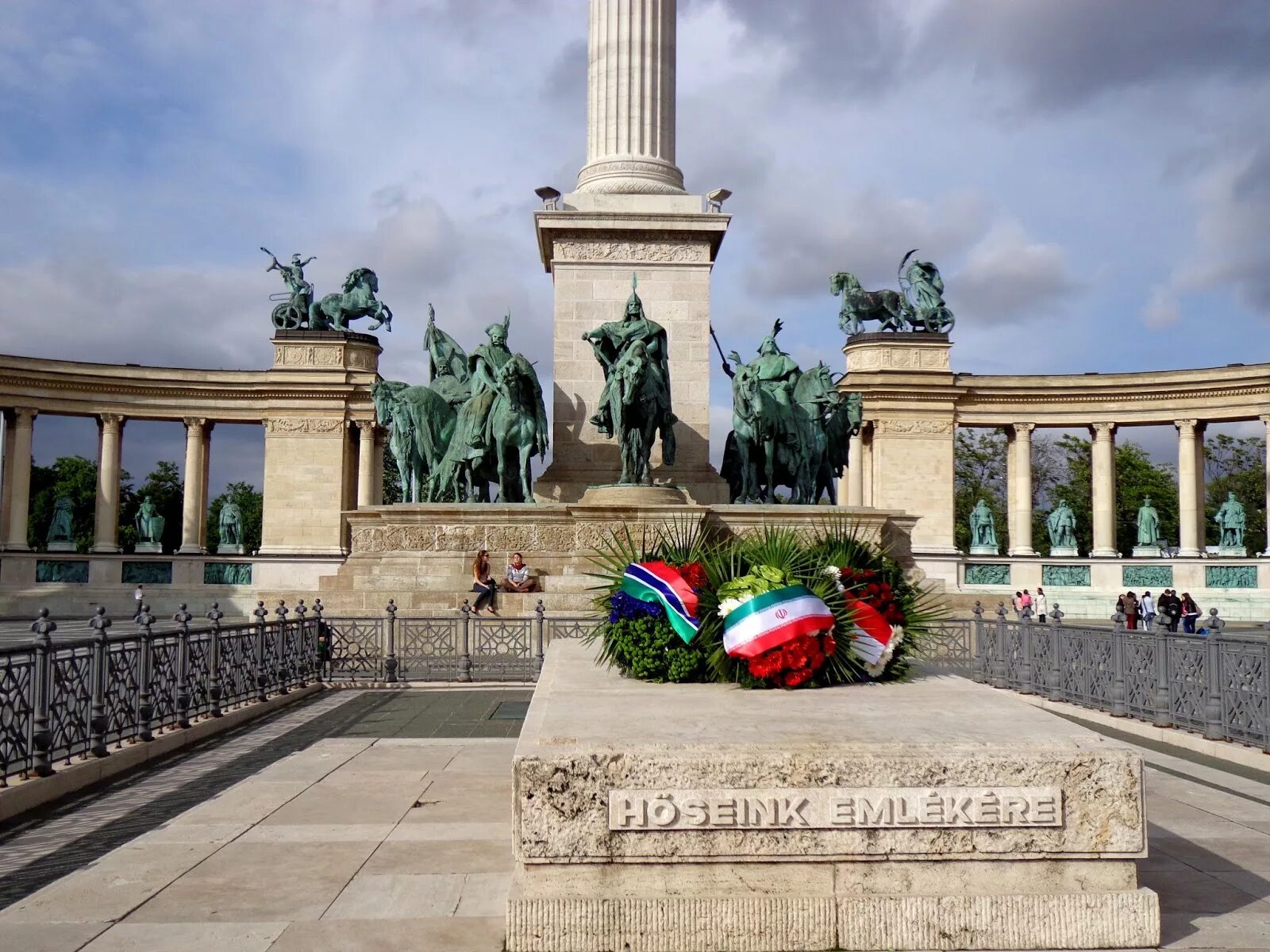 будапешт площадь героев венгрия.