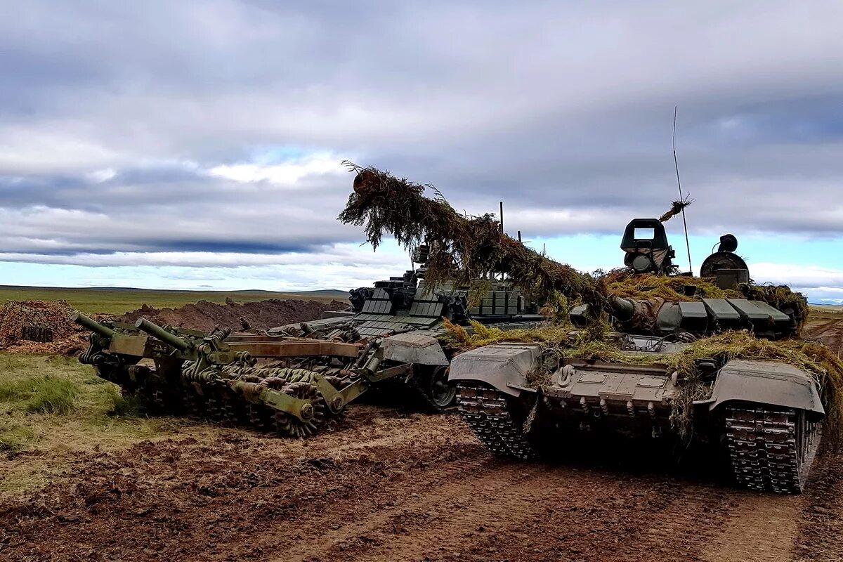 Военные полигоны РФ. Военная техника. Военная техника РФ. Современная Военная техника.