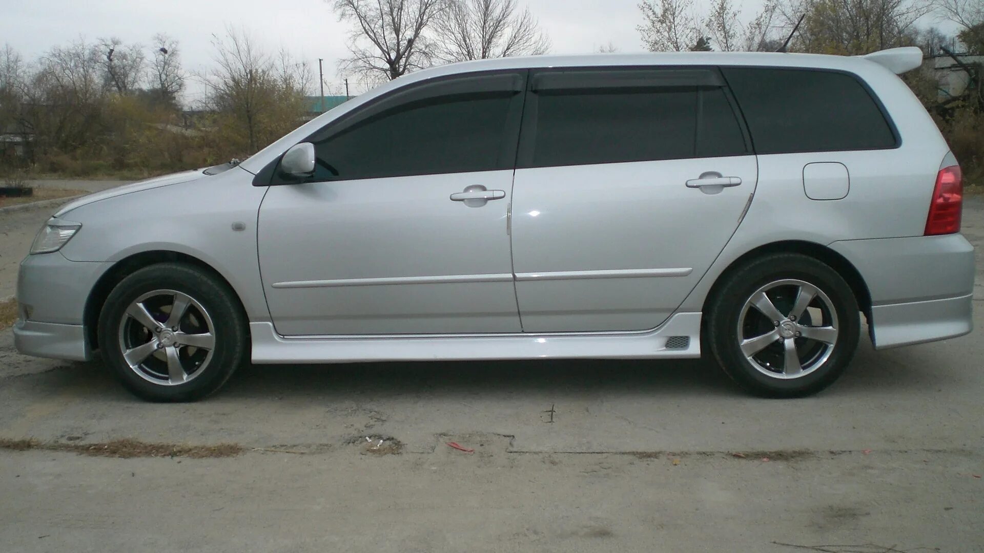 Филдер 120 кузов. Тойота филдер 120. тойота филдер 120 кузов. toyota corolla fielder 120 диски. тойота королла филдер 121 кузов.