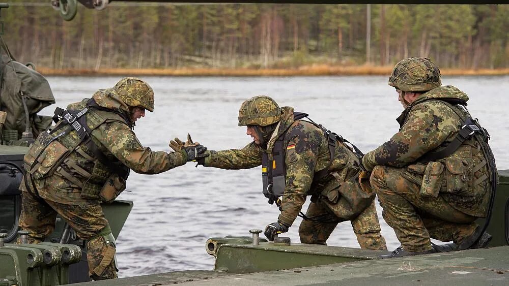 Нато возле границ. Учения Trident juncture 2018. Военные учения. Военные учения НАТО. Военные учения Норвегии.