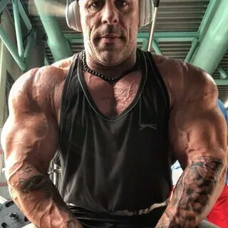 Muscle daddy