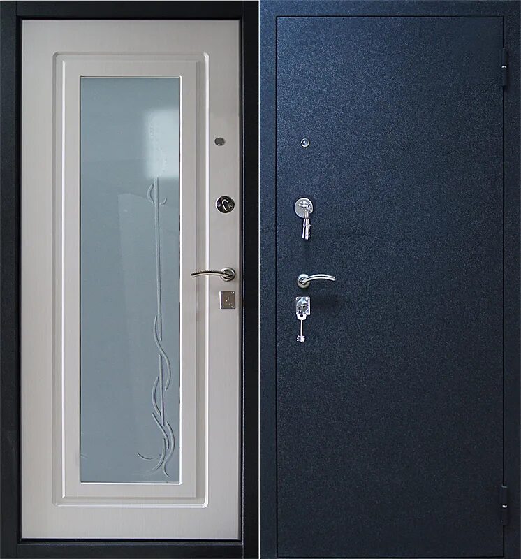 Двери входные в квартиру стальд. Входная дверь. Дверь входная металлическая. Входная дверь зеркало. Зеркало на дверь.