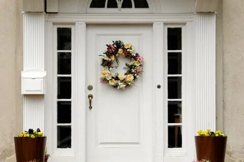 Wait door