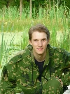 Сколько лет максиму максимову
