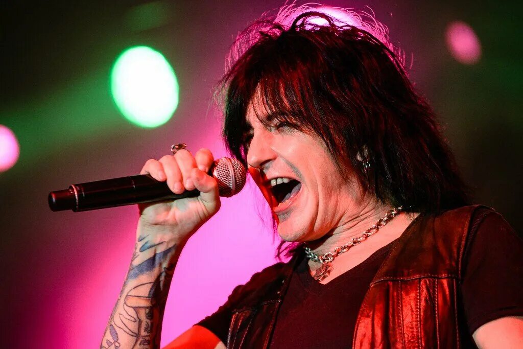 Фил Льюис l.a Guns. Филип Фрэнсис Льюис. Вокалист Фил Льюис,. Michael Grant la Guns.