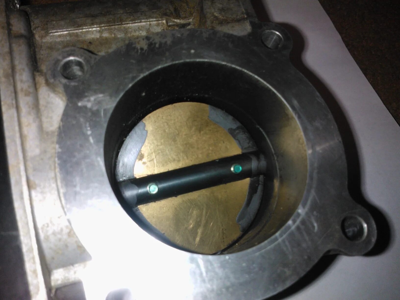 5. Аутлендер v6 дроссельная заслонка канал системы охлаждения. Клапан геометрии впускного коллектора аутлендер xl. Дроссель митсубиси. Аутлендер плавают обороты на ходу.