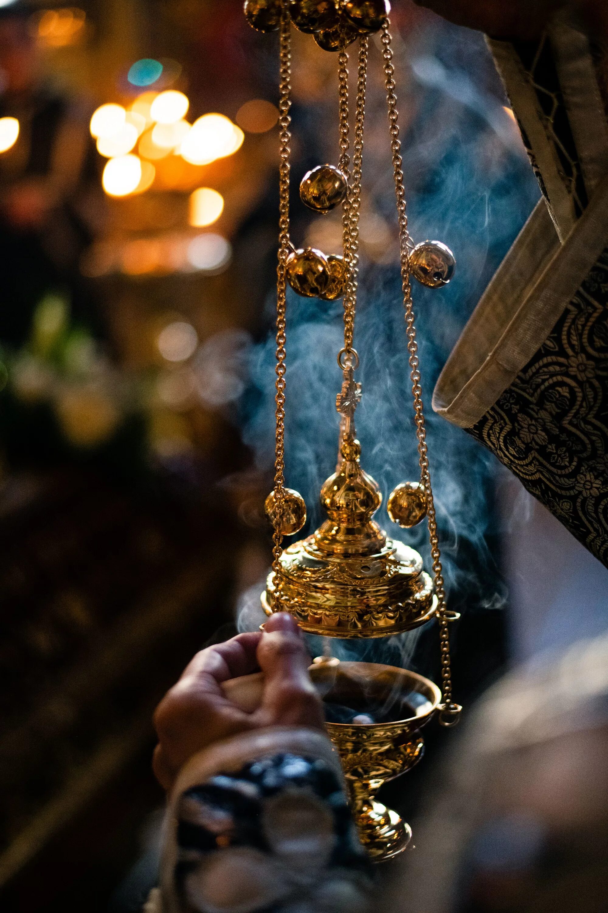 Яко кадило пред тобою. Даиспавится молитва мая. Священник кадит. А исправится молитва моя. Да исправится молитва моя двухголосная.