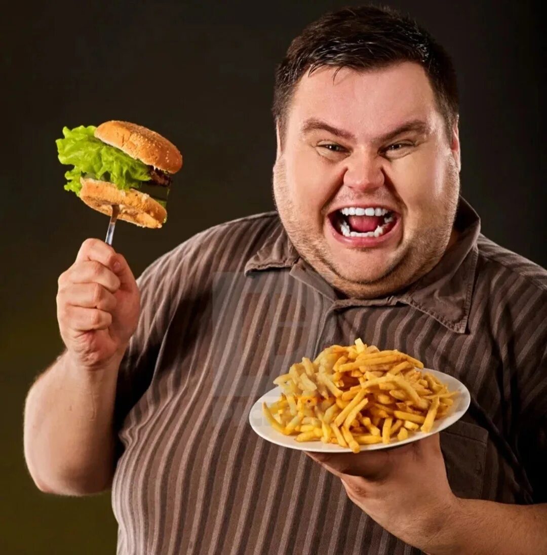 Ешь и толстым становишься. Толстый человек с едой. Жирные люди с едой. Толстяк с едой. Толстый человек ест бургер.