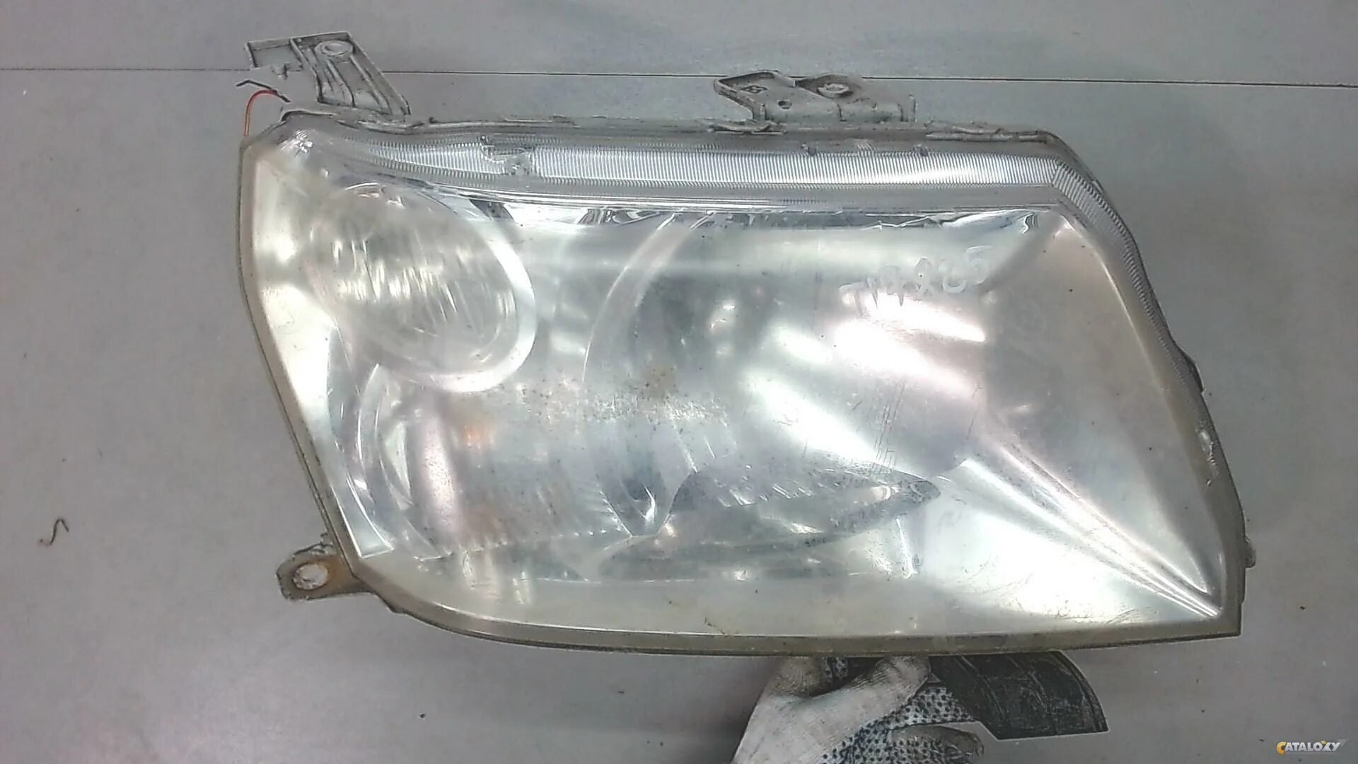 Фара suzuki grand vitara 2008. Фары передние сузуки витара. Фары на suzuki grand vitara 2007. Фары сузуки гранд витара. Фары передние одинаковые у сузуки грант витара 2010 года выпуска и 2013.