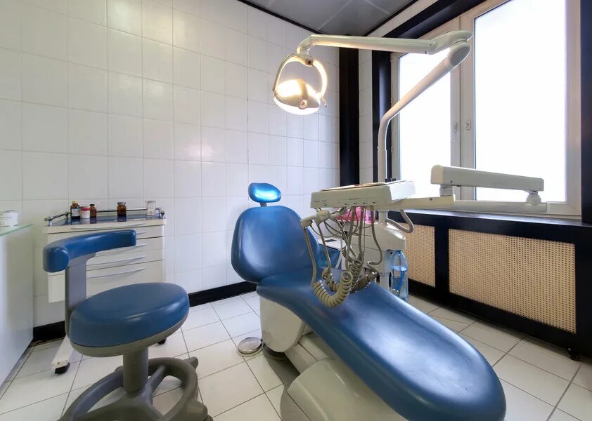 Ляпустин алексей заинск. Стоматология солнечногорск государственная. Солнечногорск зубы. Зубные техники. Красивые зубы.