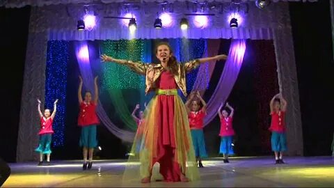 Песня разными красками красный