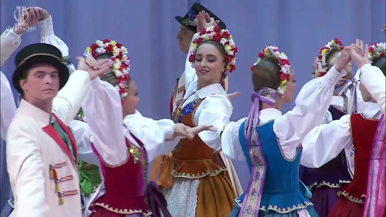Куявяк танец. Костюм танце краковяк. Польский краковяк. Польский танец краковяк. Полька краковяк.