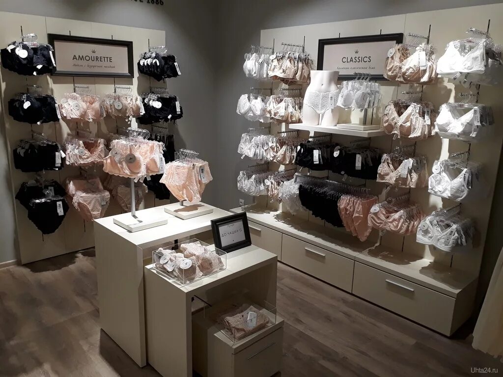 Lingerie shop. Магазин Нижнего белья. Интерьер магазина Нижнего белья. Оформление магазина Нижнего белья. Шоу рум Нижнего белья.