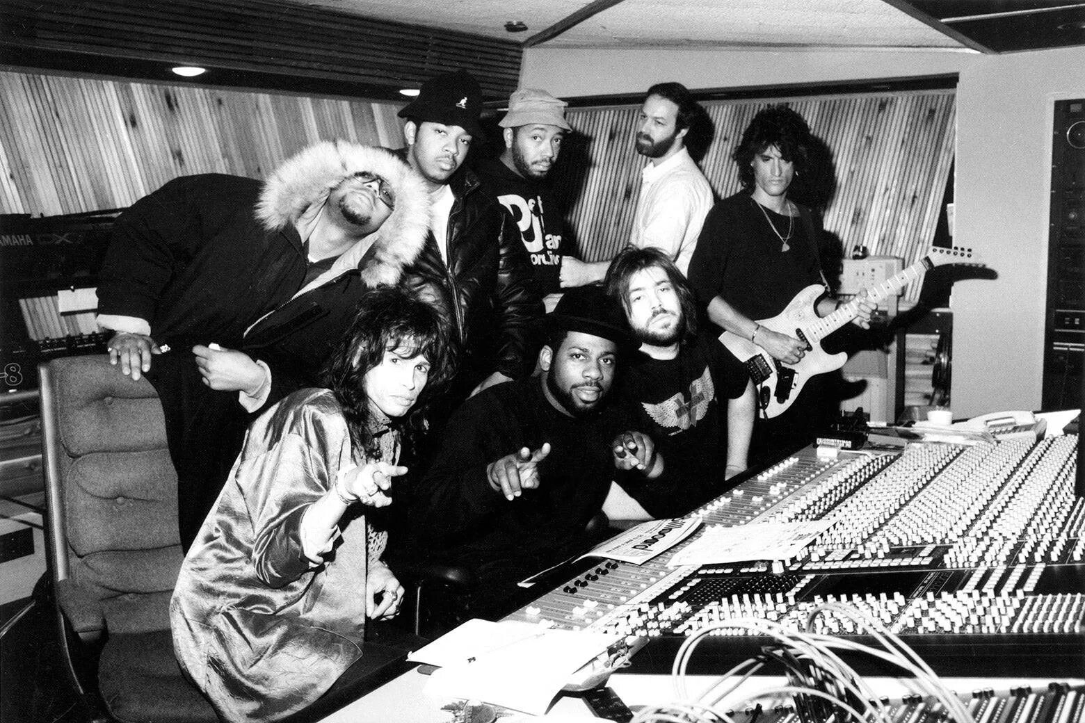 Walk this way run. Rick rubin на студии. rick rubin sleep. рик рубин beastie boys. run dmc aerosmith.