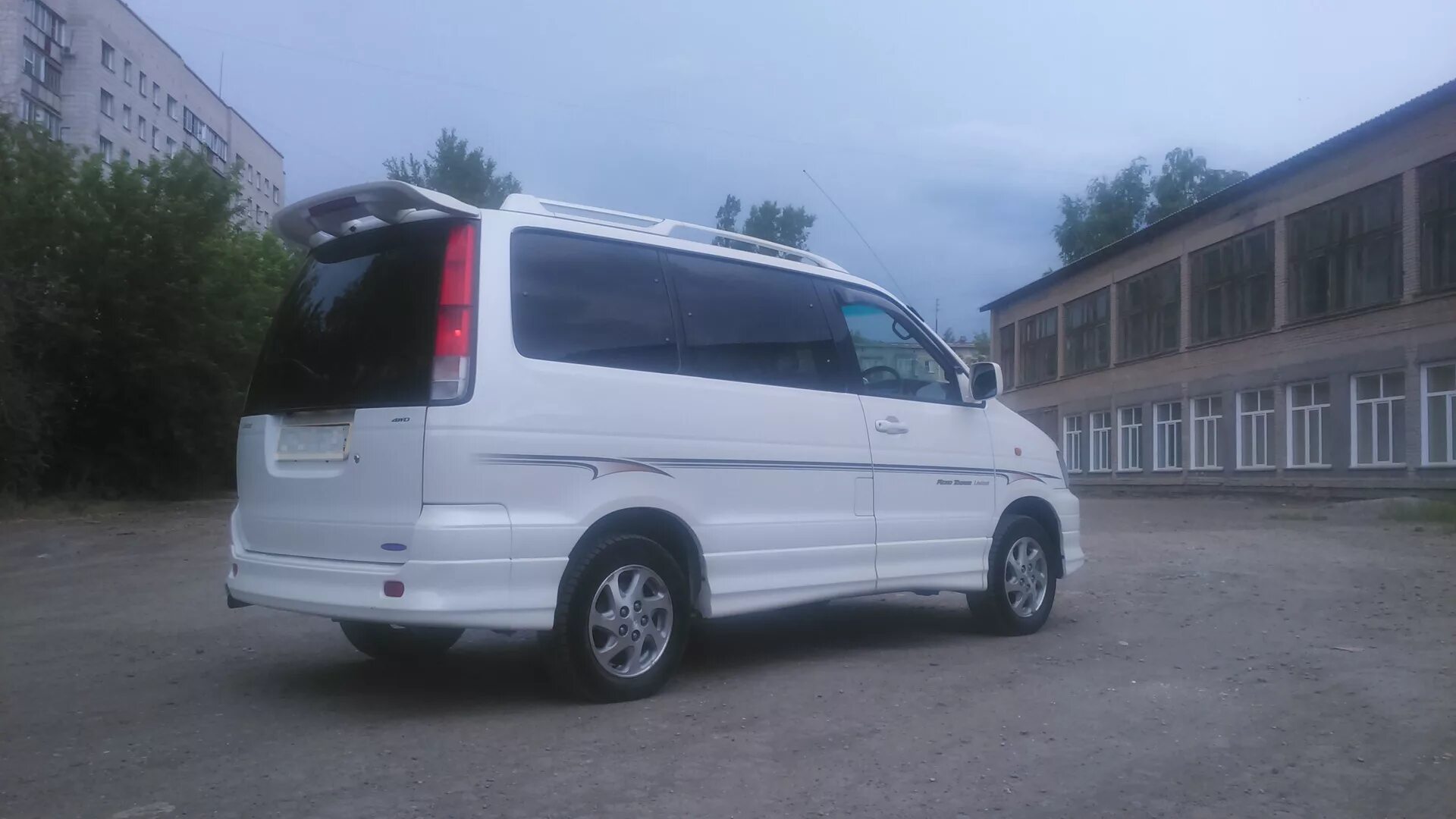 Тойота таун айс ноах sr50. Toyota Town Ace Noah sr50. Town Ace Noah sr40. Тойота Town Ace sr50. Toyota Town Ace Noah sr40 обвес.