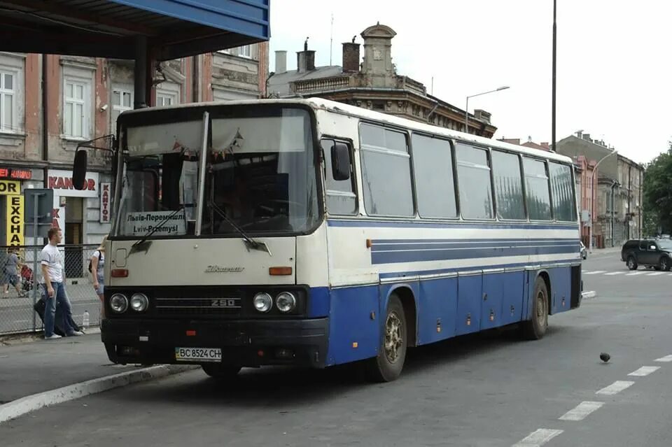 Автобус 250