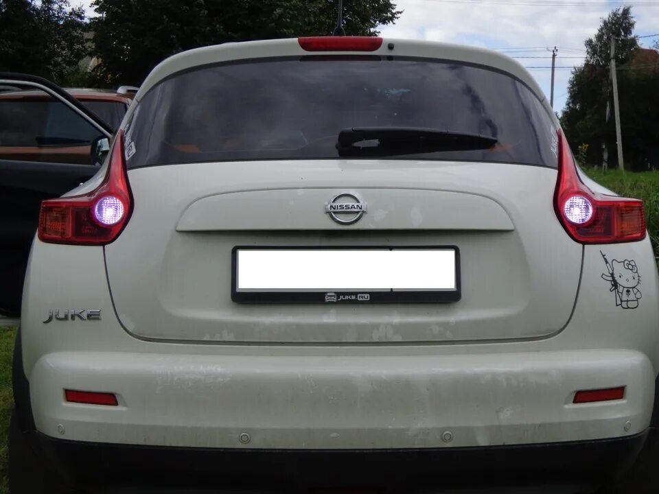 Кашкай задний ход. Кашкай задний ход. Задние диодные фонари на ниссан кашкай 2008 года. Лампочка заднего хода nissan qashqai j10. Лампы заднего хода ниссан х-трейл т32.