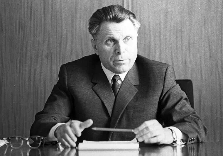 Следователь брежнева. Шакуров брежнев. Следователь брежнева. Следователь брежнева. Следователь брежнева.
