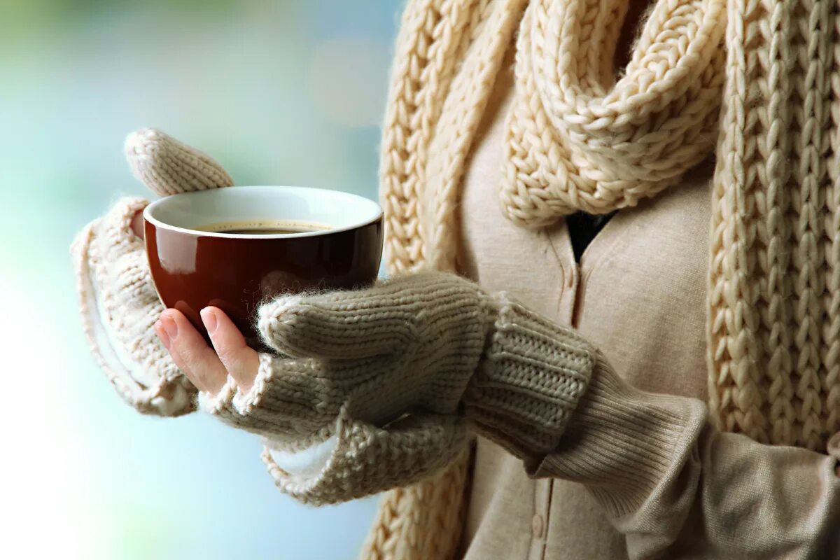 Warm up wrap up. Картинки стиль тренд зима кофе. wrap up warm. wrap up in warm clothes.