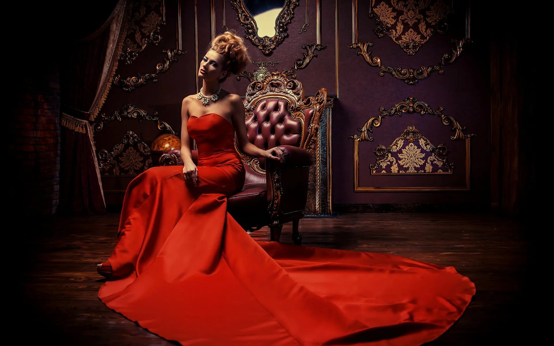 Трон на двоих. Женщина в красном платье. Гламурный стиль в интерьере. Королевская спальня в красном стиле. Королевские спальни в стиле барокко.