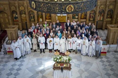 Крестить в апреле