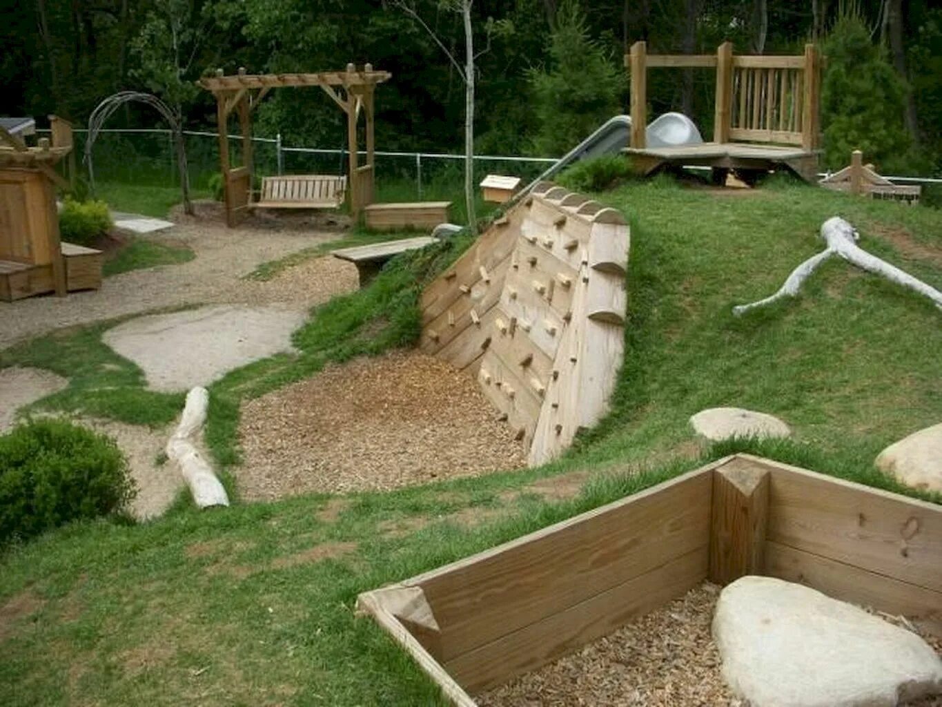 Под playground