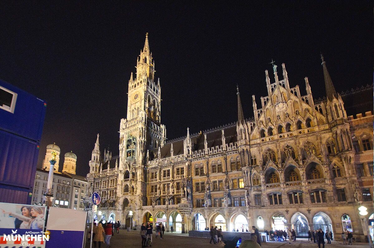 Ludwig beck, мюнхен. Германия ночью. Мариенплац ночью. Ночной мюнхен фото. Мюнхен ночью.