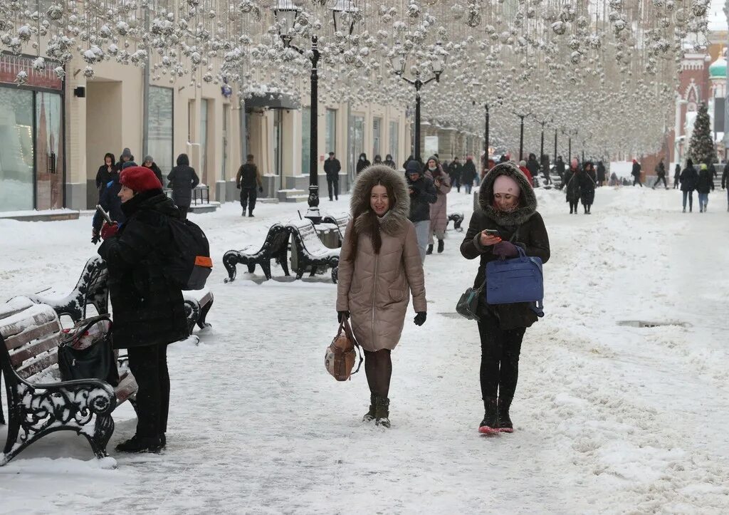 Дыхание на морозе фото. Мороз или тепло. Сильный мороз в москве. Россия зимой. Морозы новости.