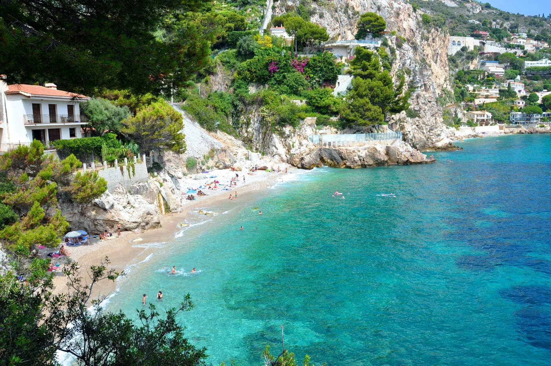 Nice beach. Юг Франции Лазурный берег. Франция Ривьера Лазурный берег. Юг Франции Ницца. Лазурный берег Франции Ницца.