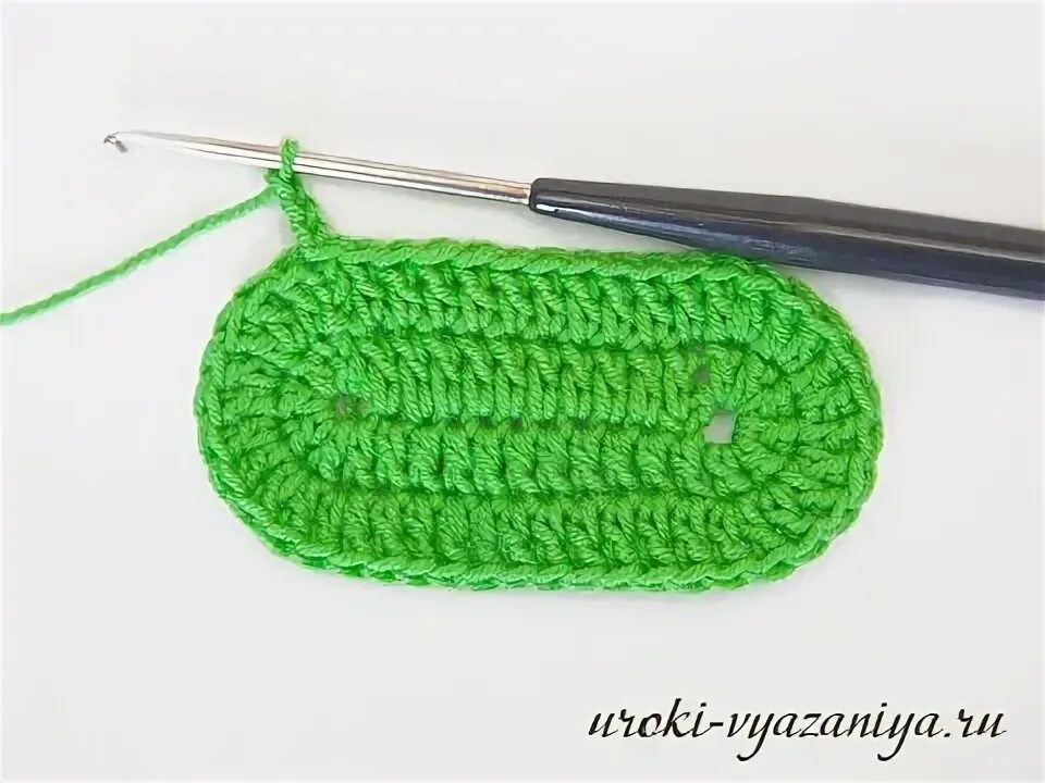 Крючок овальные zambak zр-234. Начинаем с 3 воздушных петель замкнутых в круг. Подставка под стакан крючком. Скрещенные столбики с накидом как вязать. Вяжа основание.