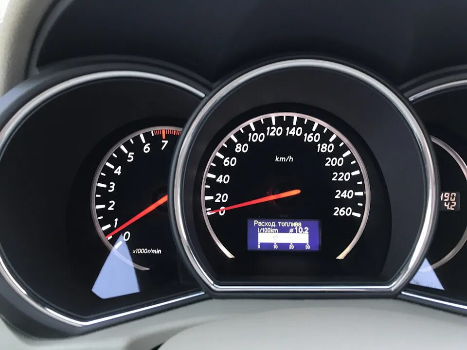 Nissan skyline gtr r35. Nissan gtr r35 спидометр. Nissan gtr r15. Спидометр ниссан скайлайн 34. Ниссан патфайндер расход топлива.