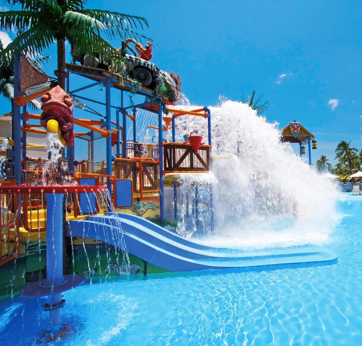Splash beach resort 5*. Splash beach resort phuket. Splash beach resort 5* пхукет. Отель сплэш бич резорт пхукет. Splash jungle water park phuket отель.