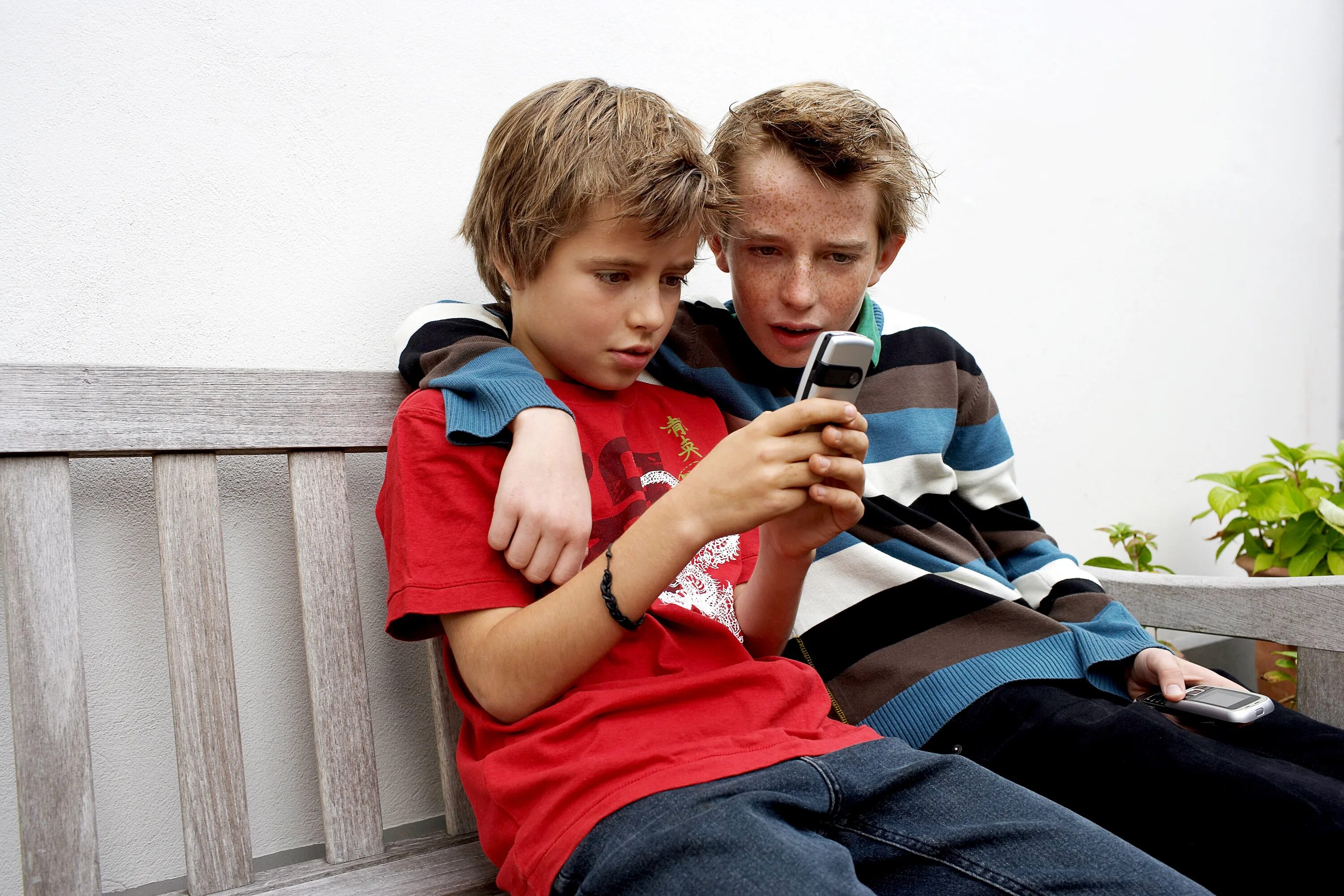 English schoolboy. Мальчик бойлав мокрое. Школьная форма с шортами. School boys love. School boys love.