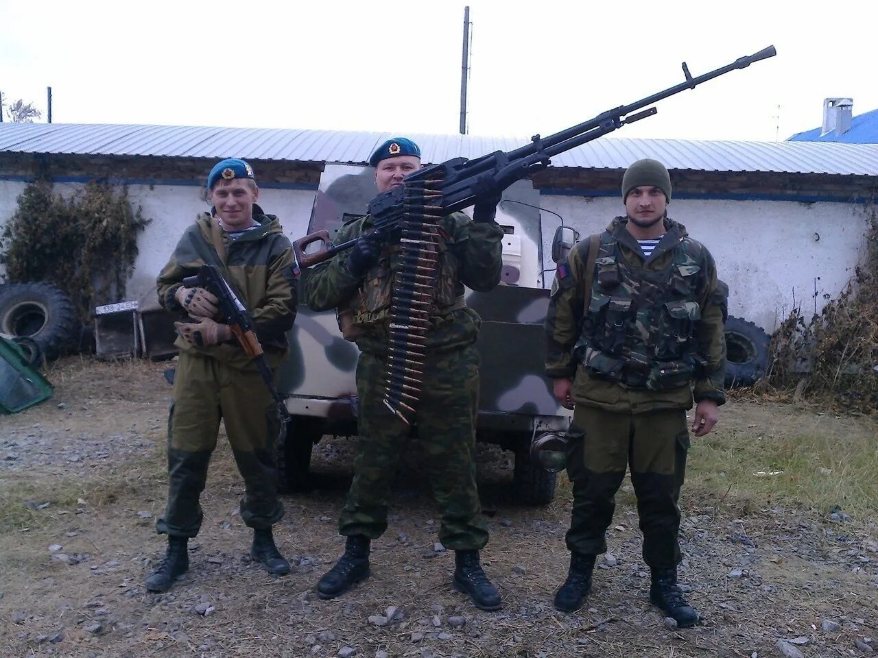 Ополченцы Донбасса. Вооружение ополченцев Донбасса. Армия Донецка. Российские десантники на Донбассе.