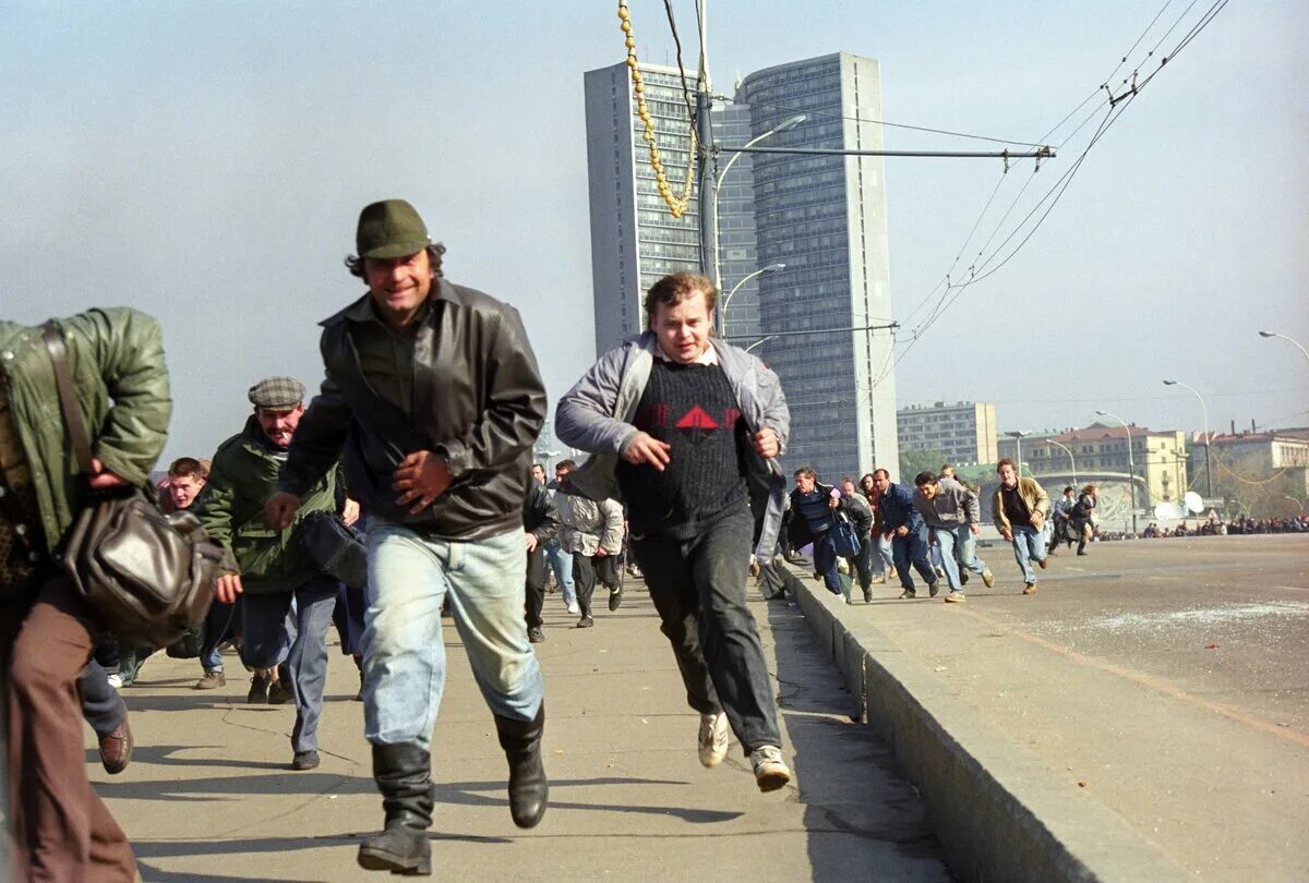 Ельцинский путч 1993. Переворот в Москве 1993. Октябрьский путч 1993. Путч 1993 Останкино.