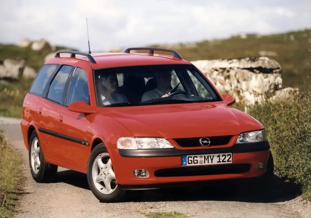 Opel Vectra b универсал 1999. Opel Vectra универсал 1999. Опель Вектра 1995 универсал. Опель Вектра универсал 1998.