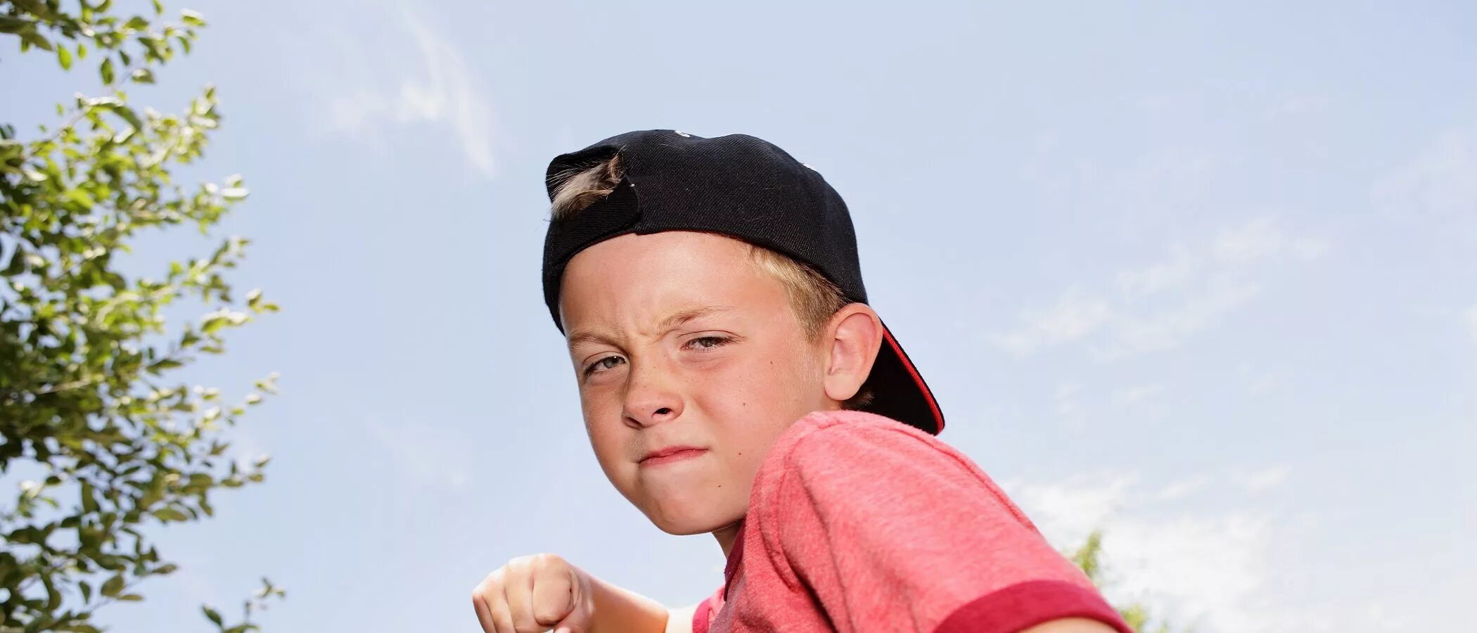 Difficult age. Sad at school. Difficult age. Говорящий человек. Давление общества на подростка.